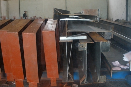 Thép tiền chế pre-fabricated steel?