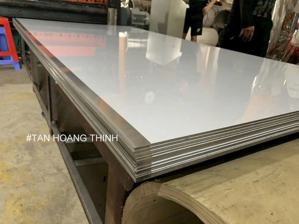 thiết bị y tế Inox chống gỉ, gia công Inox theo bản vẽ kỹ thuật.
