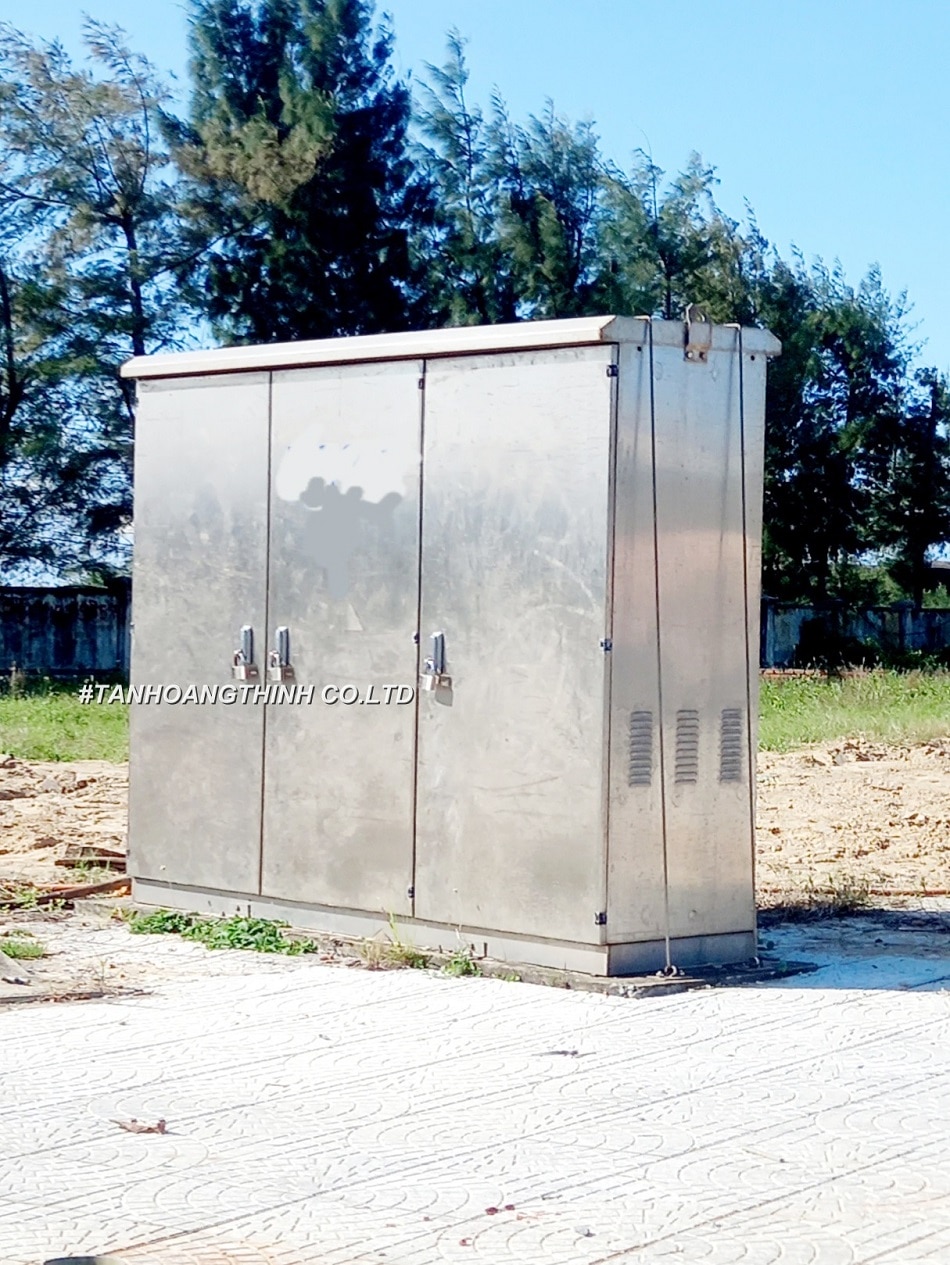 tủ điện công nghiệp inox được gia công lắp đặt bởi THT STS
